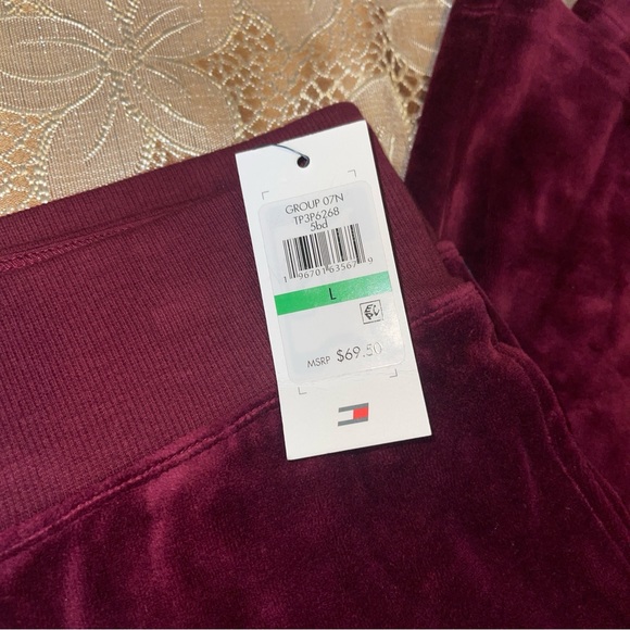 Tommy Hilfiger Sweatpants - Picture 2 of 3